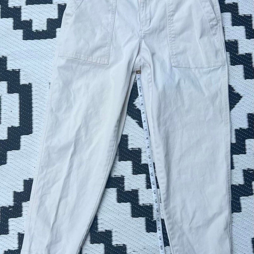 A New Day Cream High Waisted Straight Leg Cargo Pants Size 8 Utility Stretch